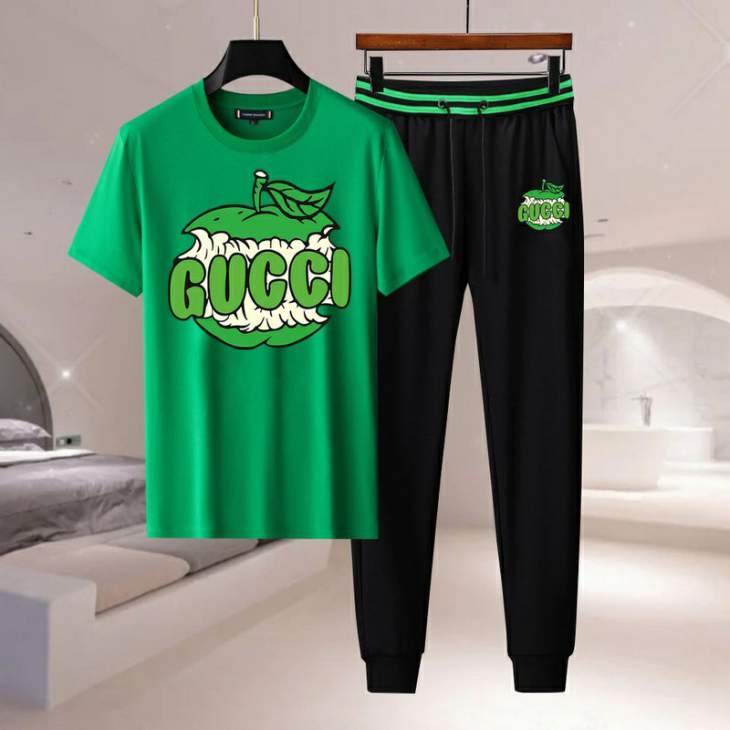 Picture of Gucci Shirt Pant Suits _SKUGucciM-4XL11Lr0421938